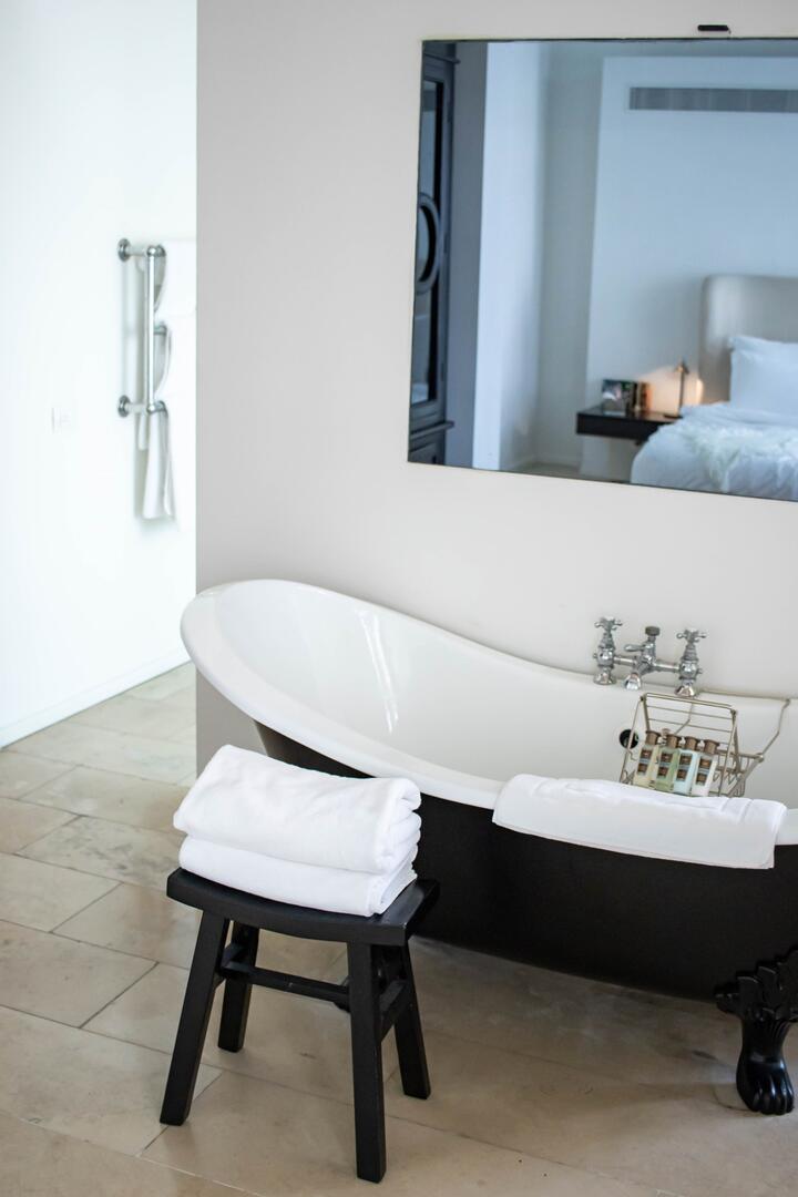 אמבט - ספא במלון האפנדי