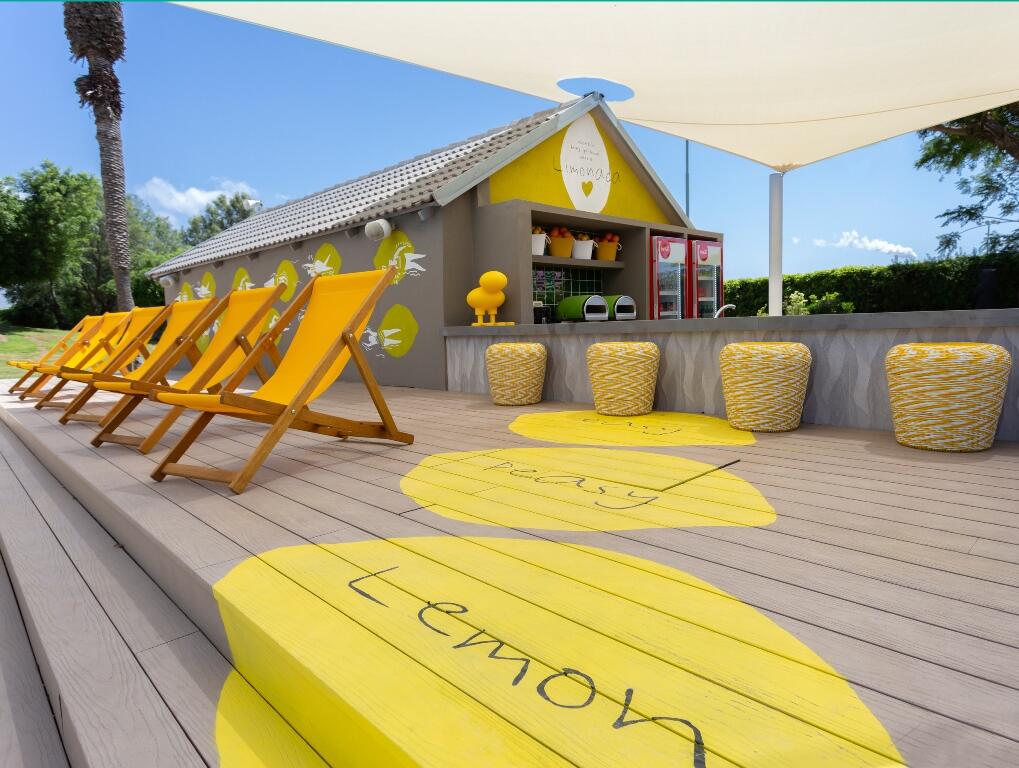 פינות ישיבה חיצוניות - ספא דן קיסריה