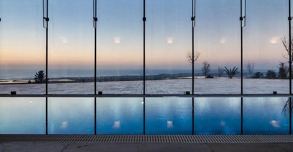 בריכה מקורה -ספא במלון אלמא