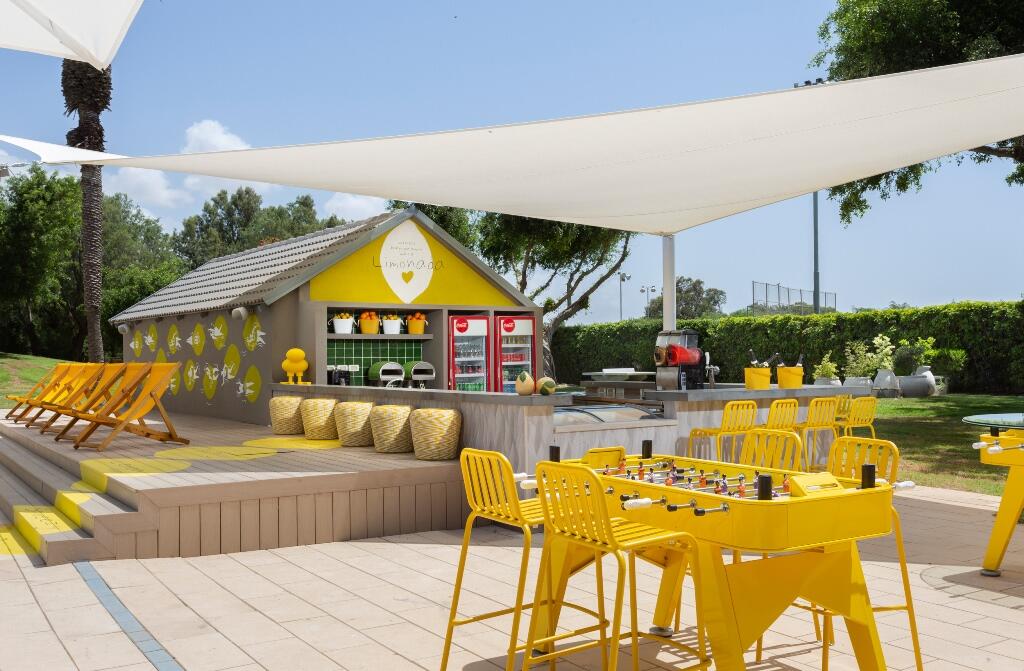 פינות ישיבה חיצוניות - ספא דן קיסריה