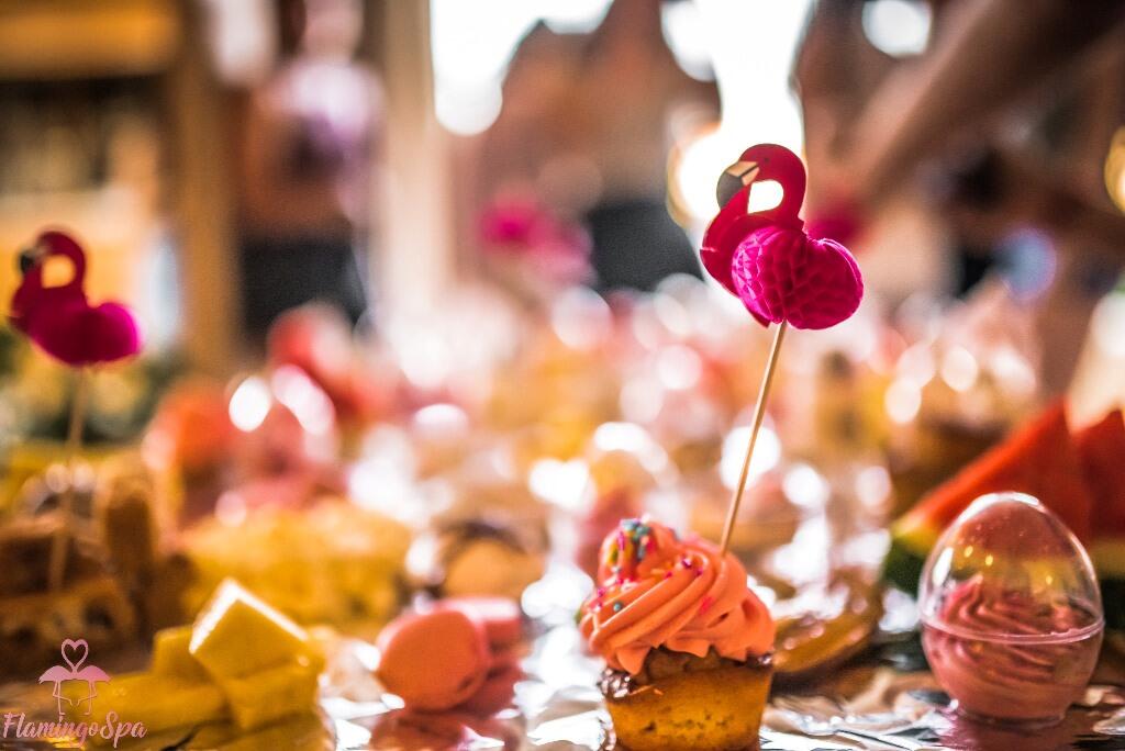 מגש מתוקים - ספא פלמינגו