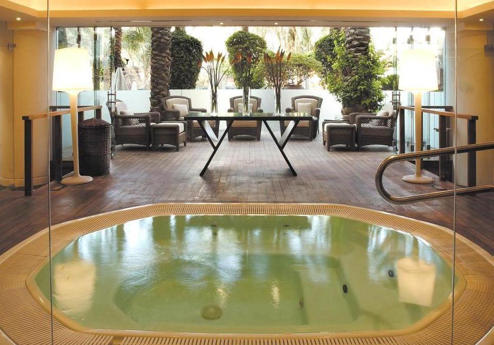 ג'קוזי - ספא יערות הכרמל רויאל ביץ