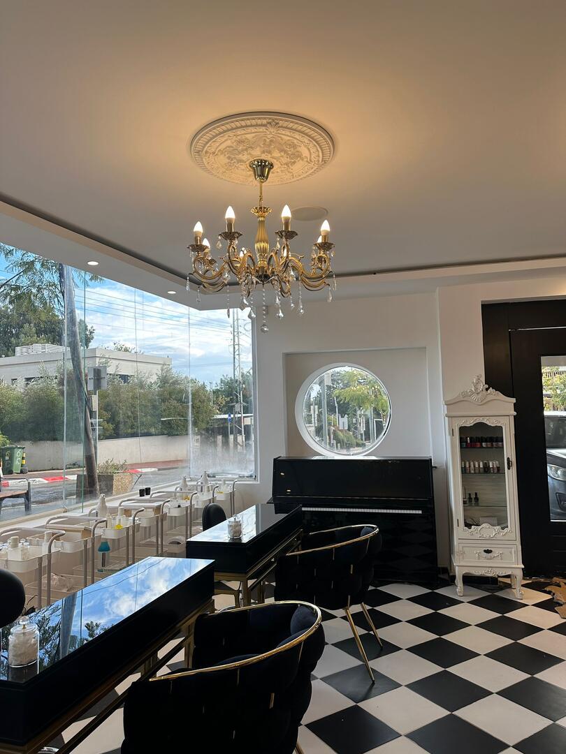 פינת פדיקור מניקור - ספא דימונדס