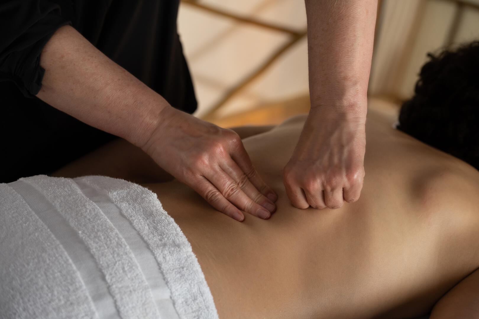 עיסוי שוודי - ספא פלואו בחוות רום