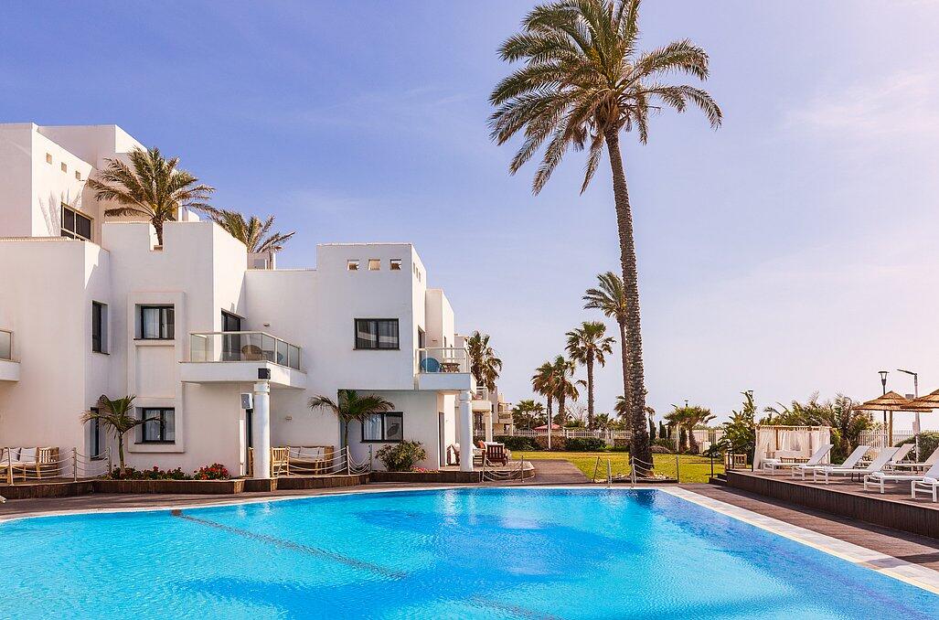 בריכה חיצונית - ספא סי לייף