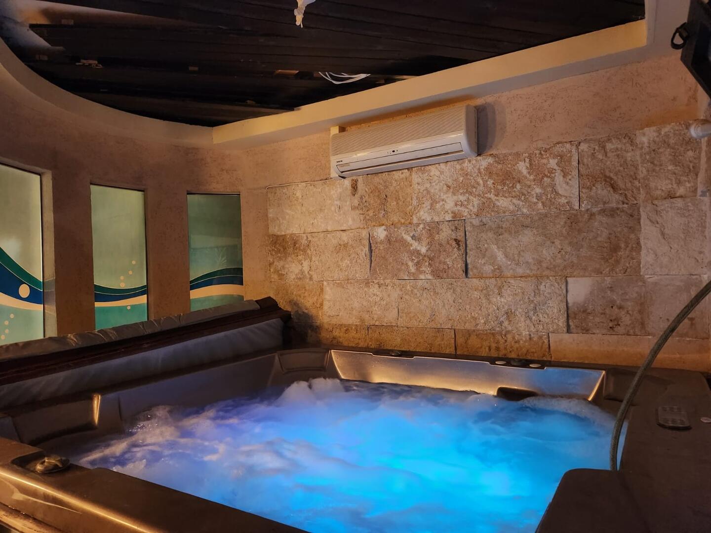 ג'קוזי - ספא פלמינגו