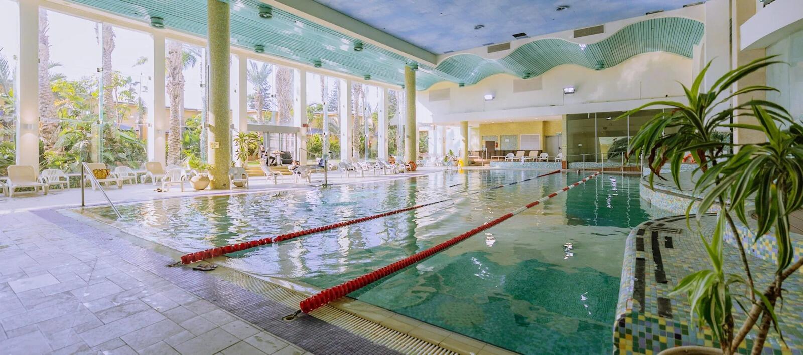 בריכה פנימית - ספא אושן