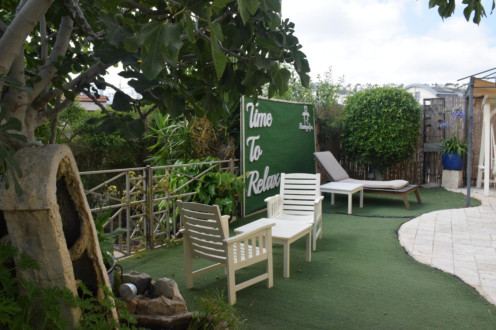 חצר הספא - ספא פלמינגו