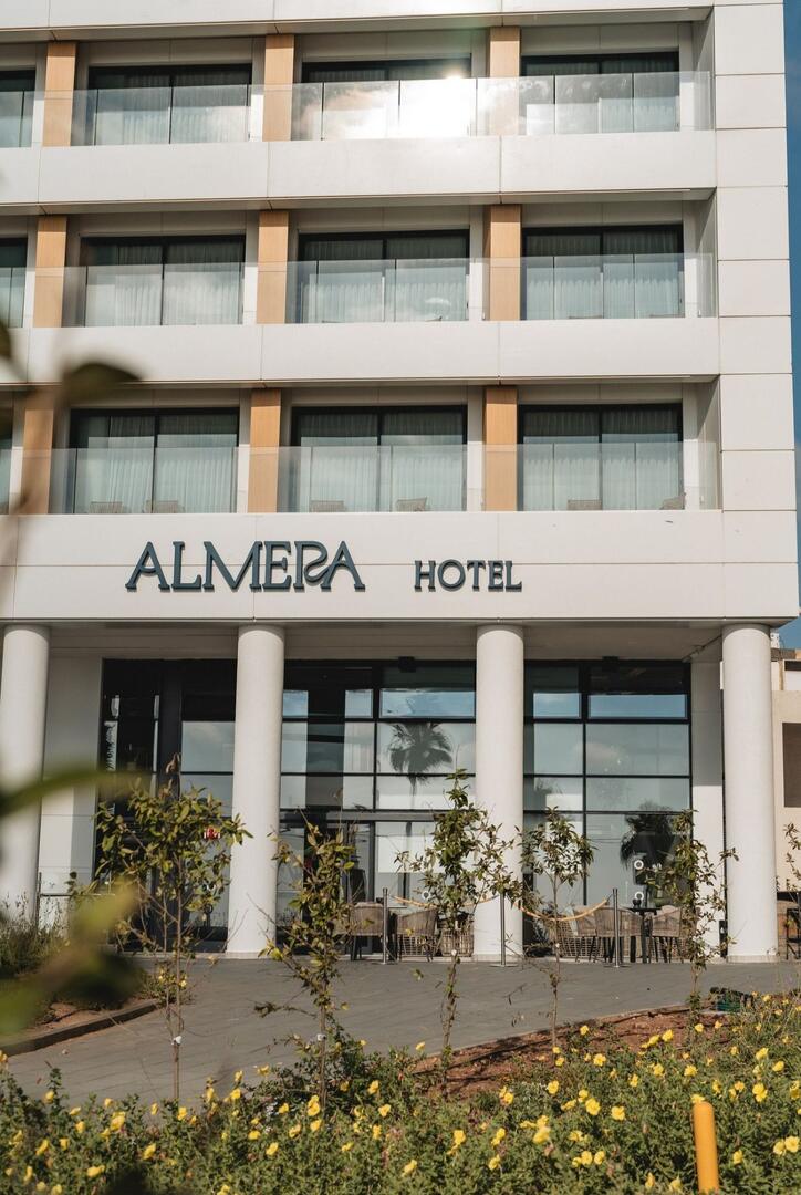 חזית המלון - ספא אלמרה