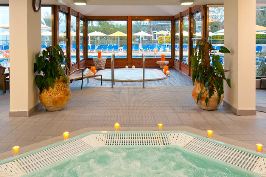 ג'קוזי - ספא לאונרדו פלאזה טבריה