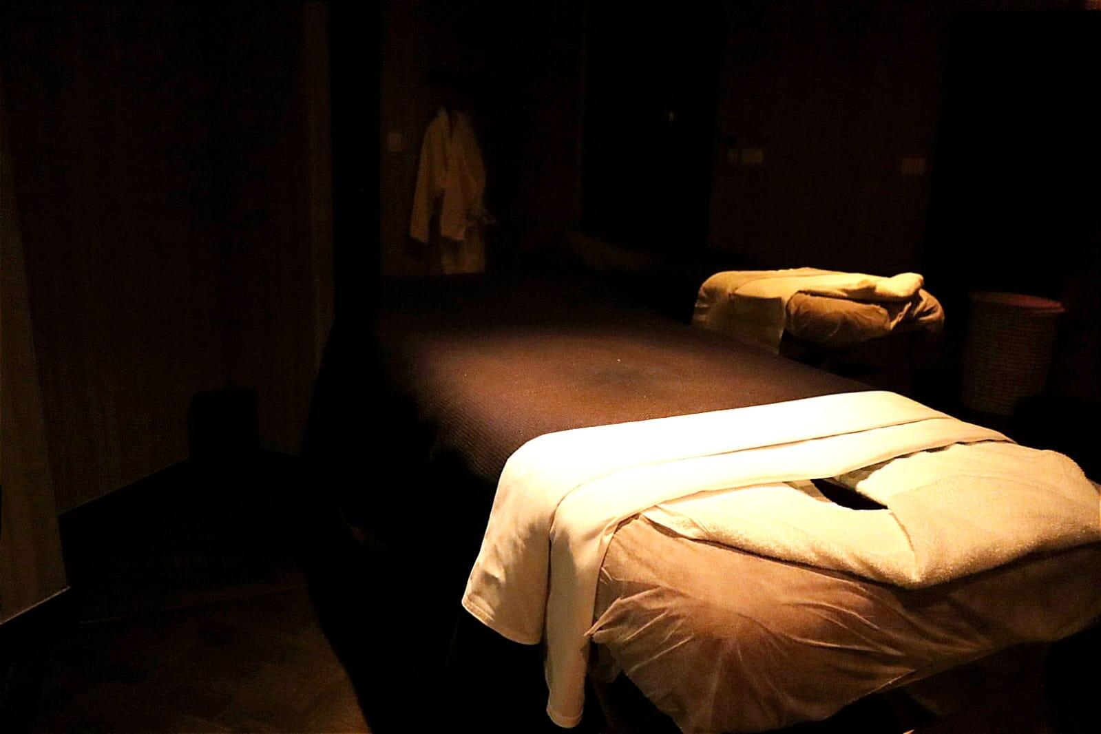 חדר עיסויים - ספא מאייר  האוס