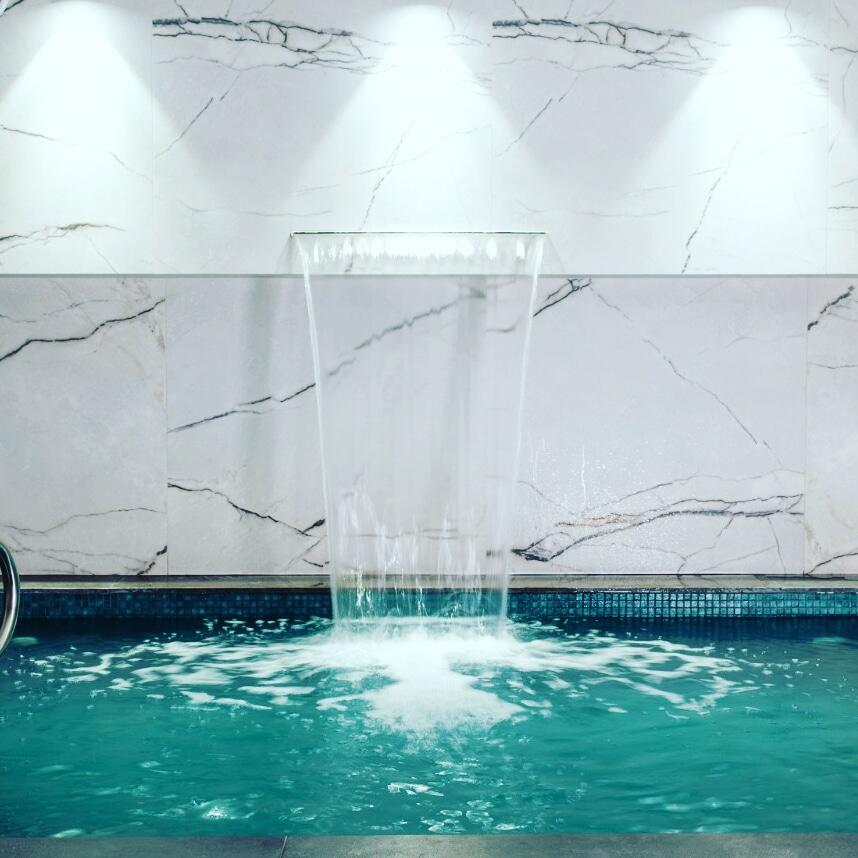 בריכה  פנימית - ספא בהר פרימיום