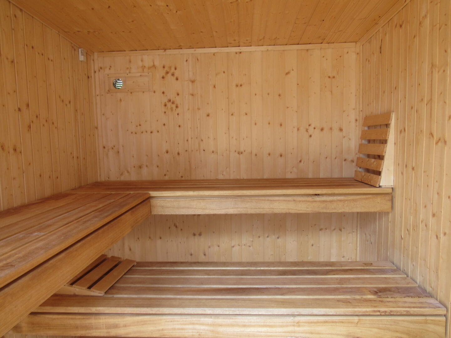 סאונה יבשה - ספא פלואו בחוות רום