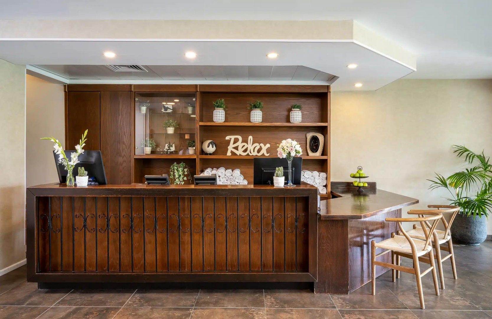 עמדת קבלה - ספא אחוזת אסיינדה