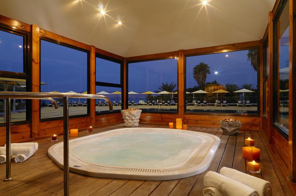 ג'קוזי - ספא לאונרדו פלאזה טבריה