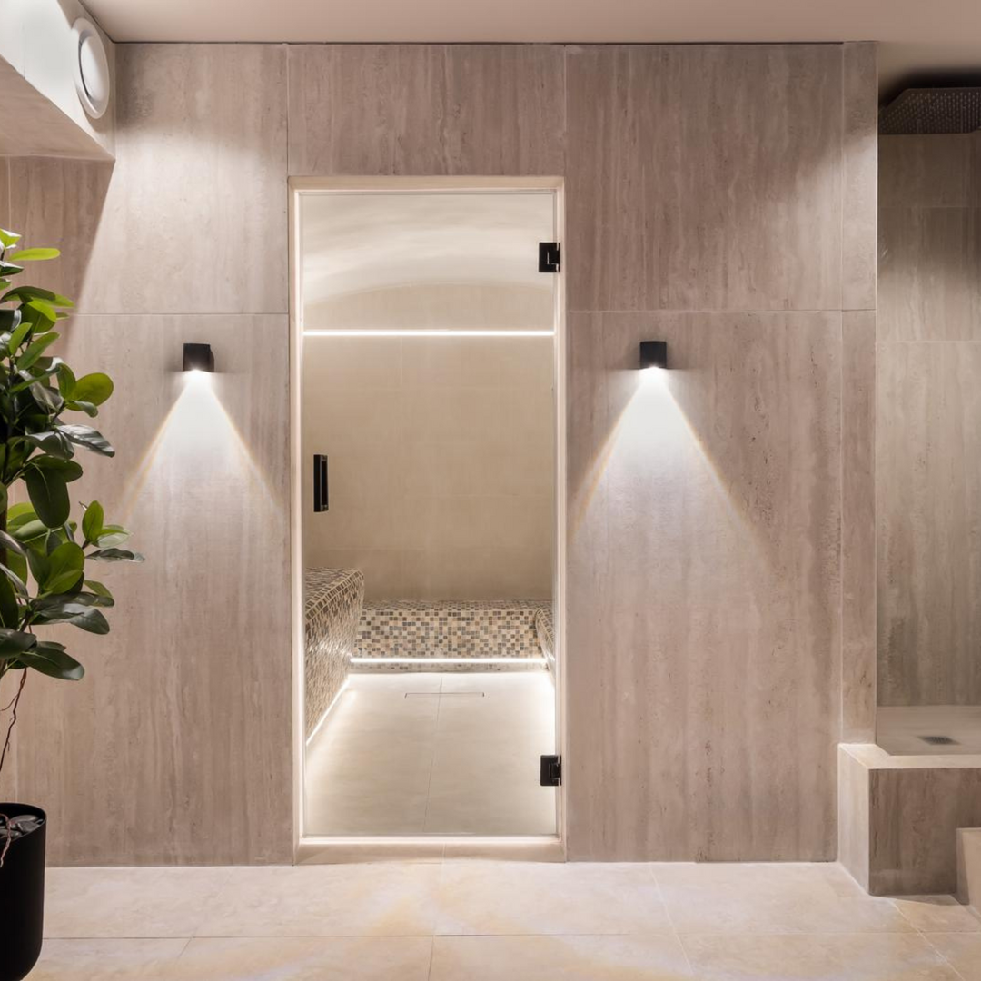 כניסה לסאונה  - ספא בהר פלטינום