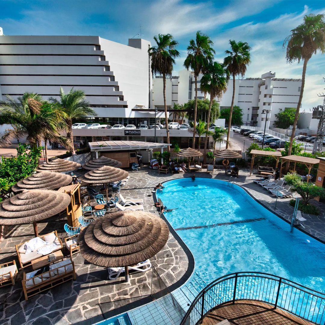 בריכה חיצונית - ספא סוליי