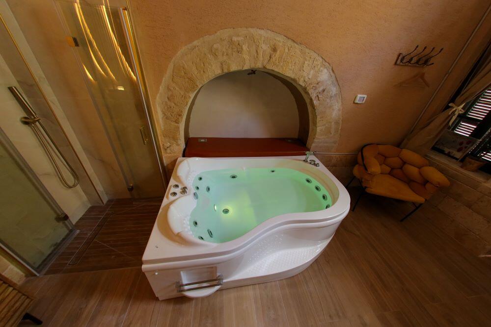 ג'קוזי - ספא מדיקל סנטר