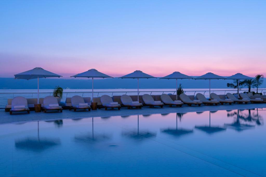 בריכה חיצונית - ספא גלי כנרת