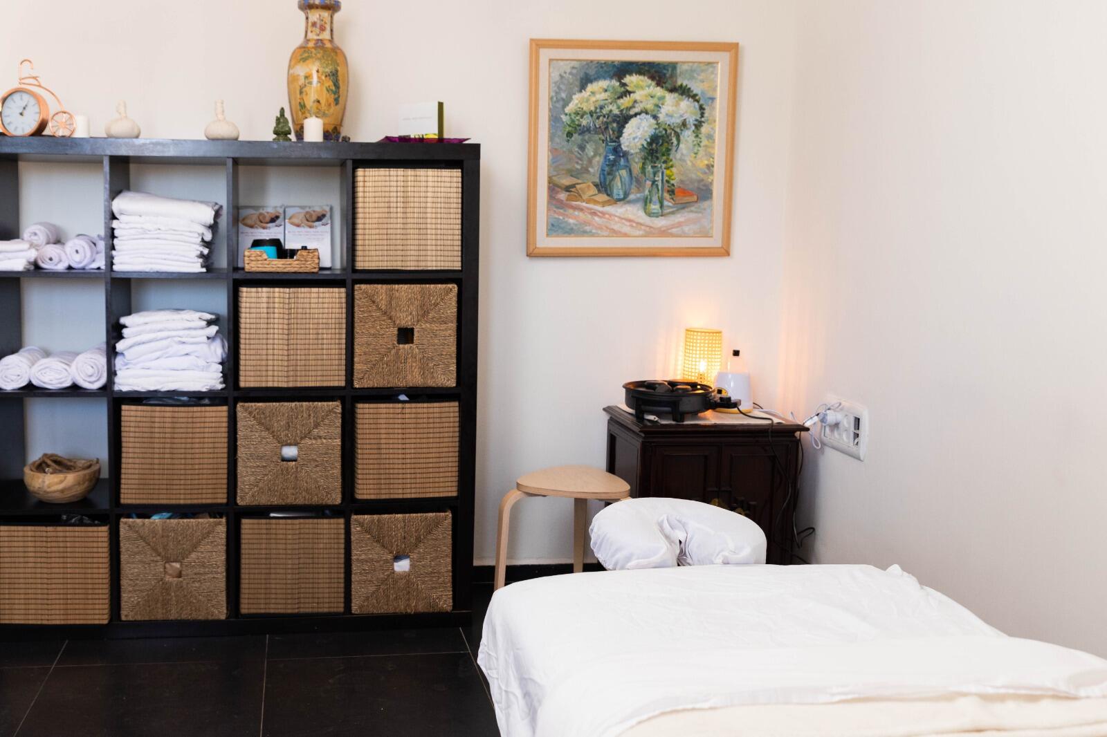 חדר עיסוים ליחיד - קליניקה כנפי רוח