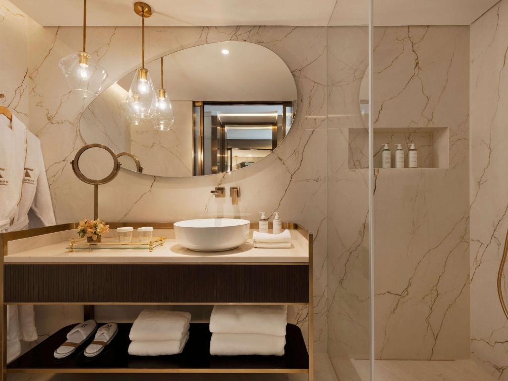 חדר רחצה - ספא קלרינס