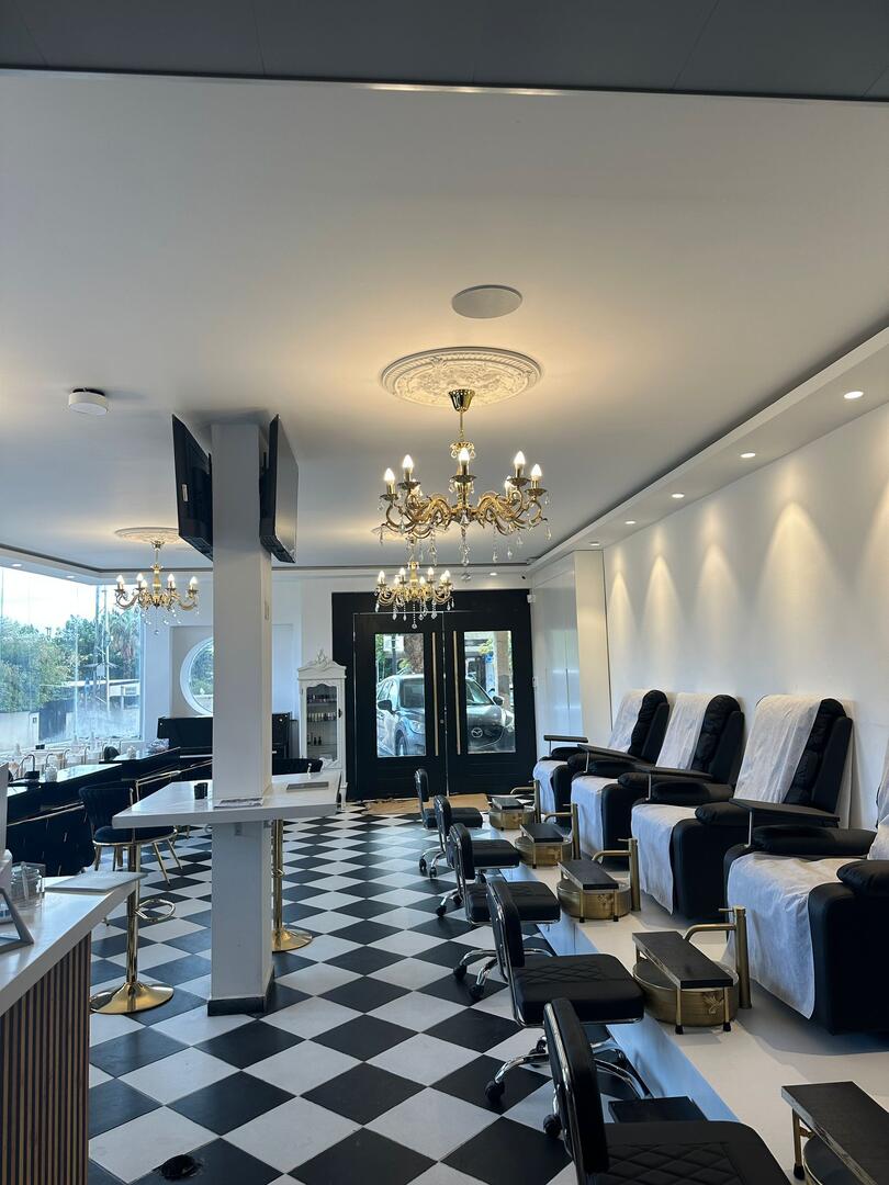 פינת פדיקור מניקור - ספא דימונדס