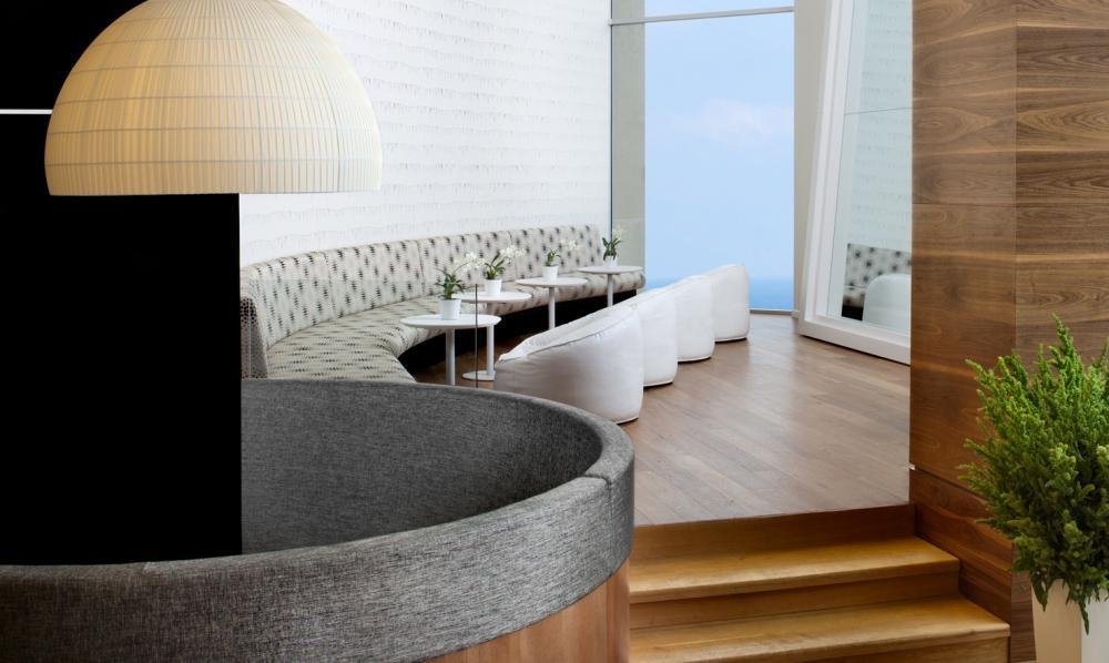 לובי המלון - אמרלד ספא במלון דן פנורמה תל אביב