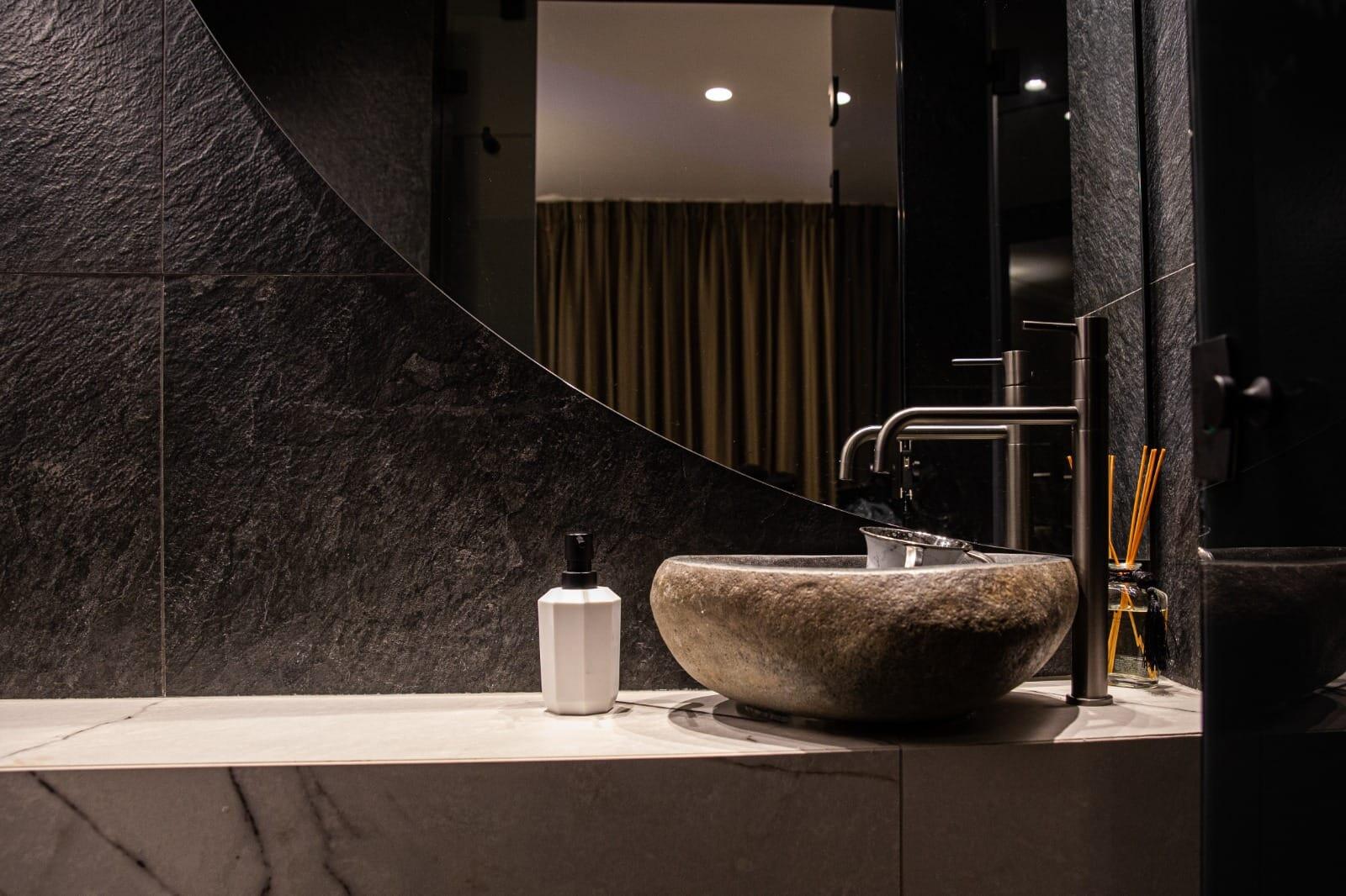 חדר רחצה - ספא בהר פרימיום