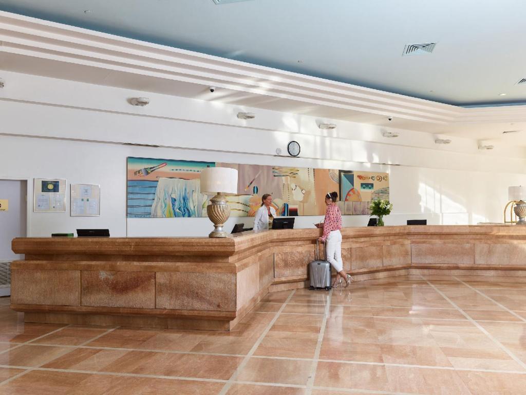 עמדת קבלה - ספא קיסר אילת