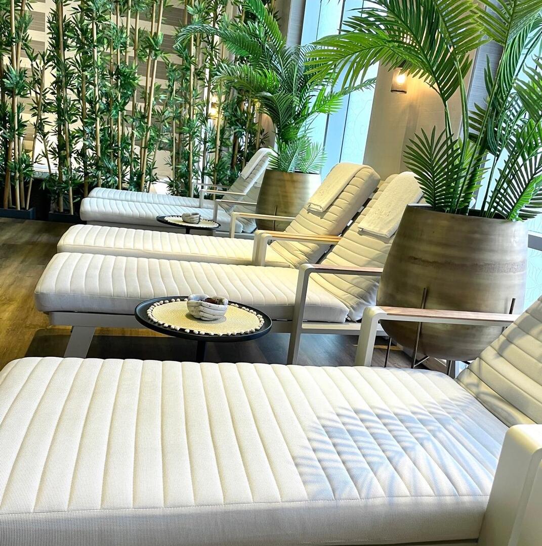 מיטות שיזוף - ספא קאלמה