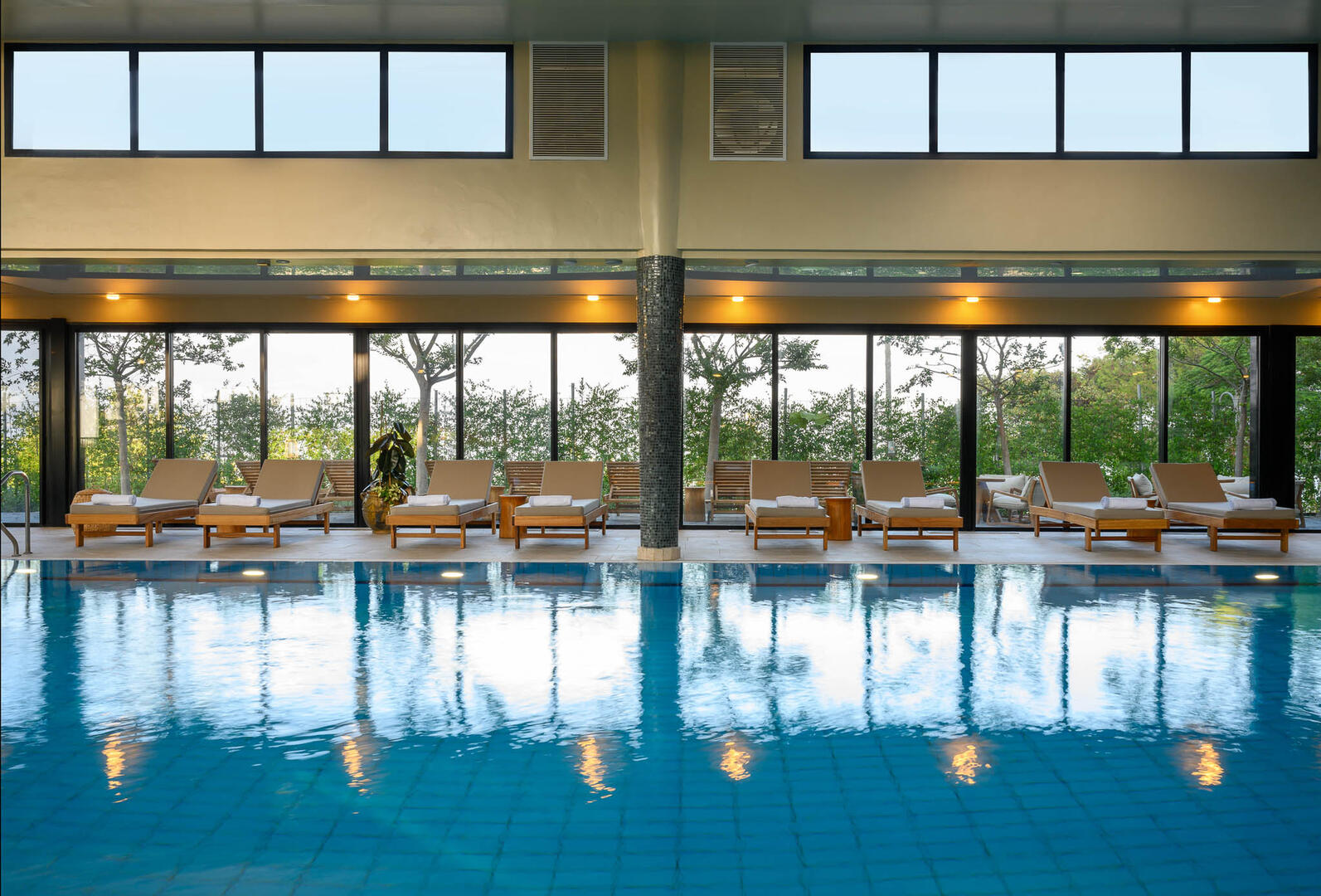 בריכה פנימית - ספא כנען