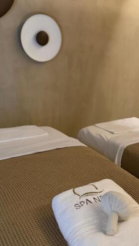 , חדר עיסוים - ספא נאות